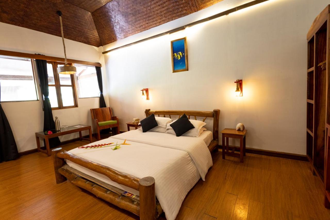 Hotel Wild Orchid Kala Pathar Beach Exterior foto